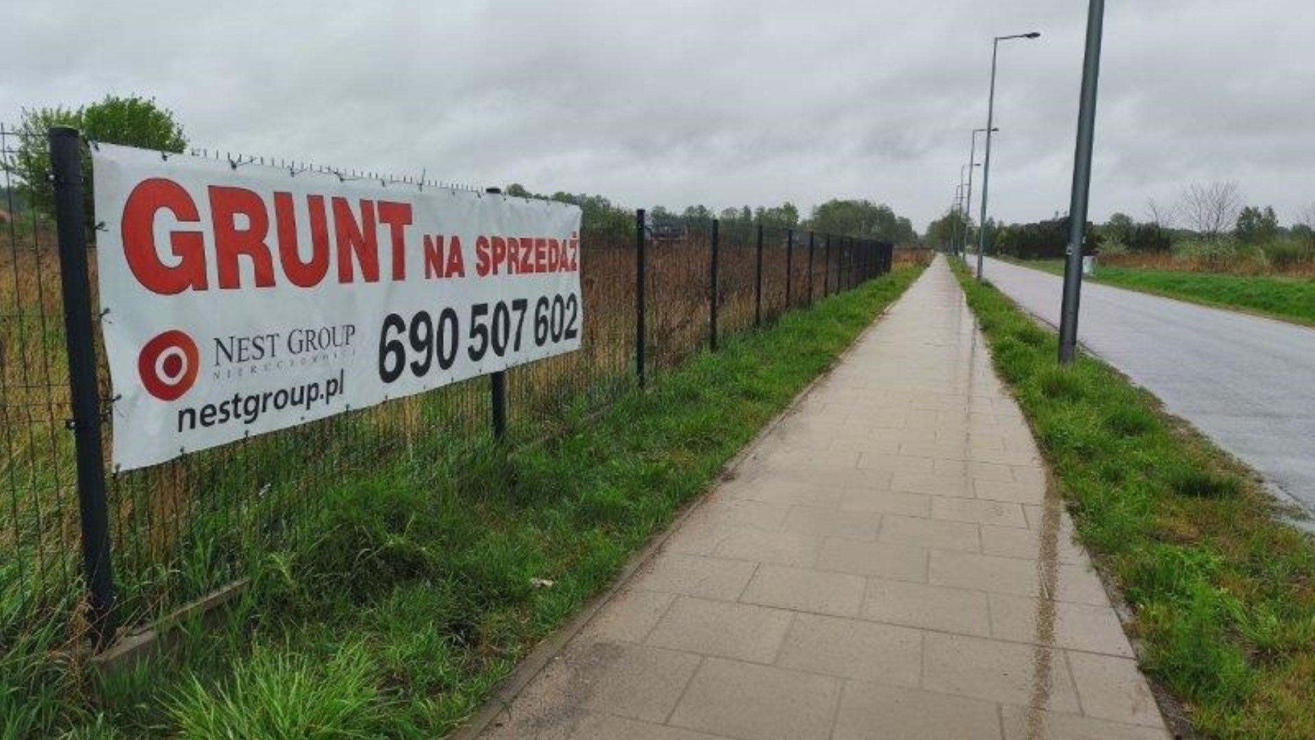 Działka na sprzedaż